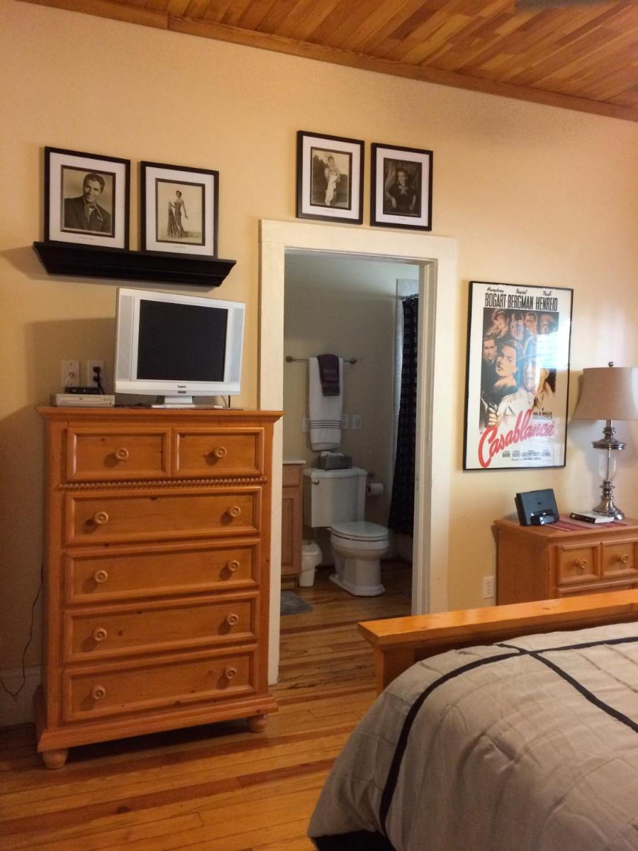 Calhoun House Inn & Suites - image 6