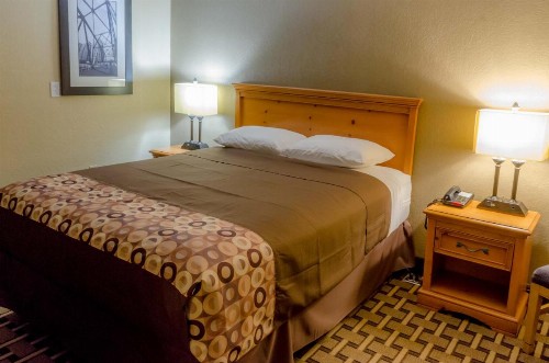 Relax Inn - Bryson City - image 19