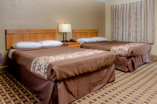 Relax Inn - Bryson City - image 20