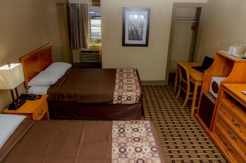 Relax Inn - Bryson City - image 23