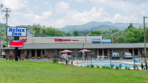 Relax Inn - Bryson City - image 5