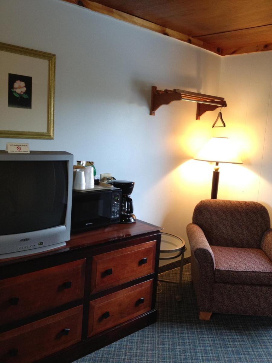 Ridge Top Motel - Bryson City - image 3