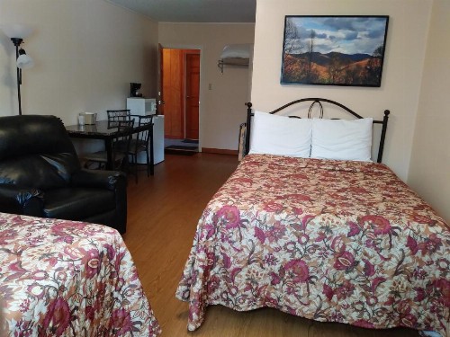 Riverbend Lodging - image 14