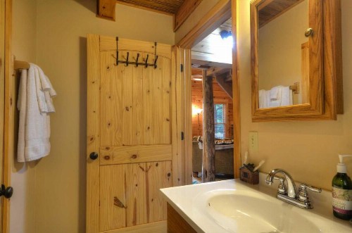 Soaring Eagle Cabin - image 10