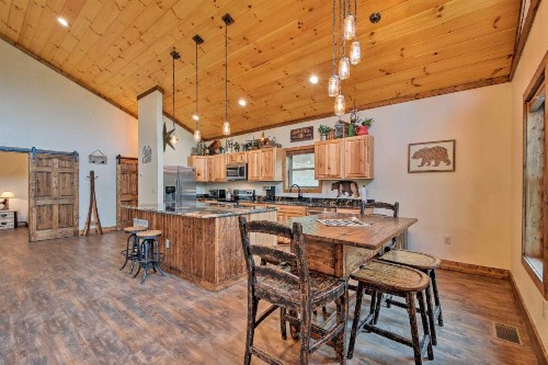 Southern Spirit Cabin - 1 Mile to Bryson City! - image 11