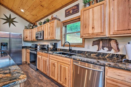 Southern Spirit Cabin - 1 Mile to Bryson City! - image 12