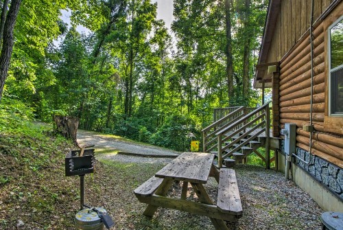 Deer Glen Cabin with Private Hot Tub and Porch!