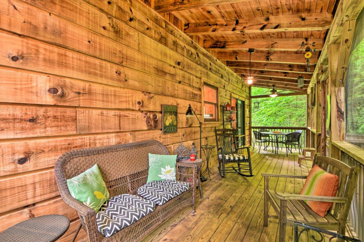 Secluded Smoky Mtn Cabin with Hot Tub and Fire Pit - image 4