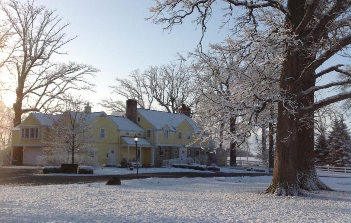 HideAway Country Inn - image 2
