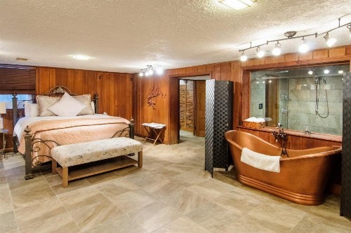 HideAway Country Inn - image 5