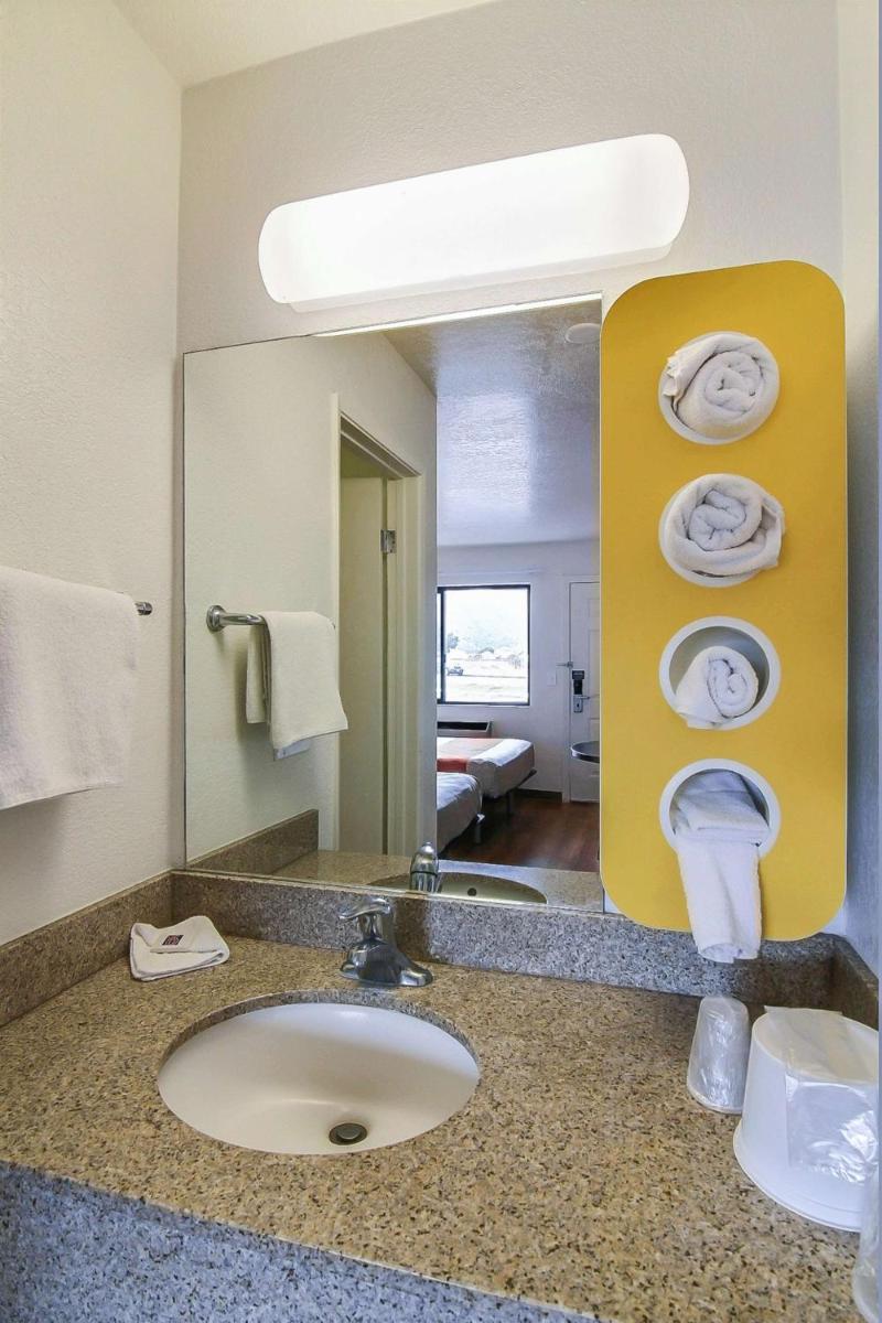 Motel 6-Buellton CA - Solvang Area - image 2