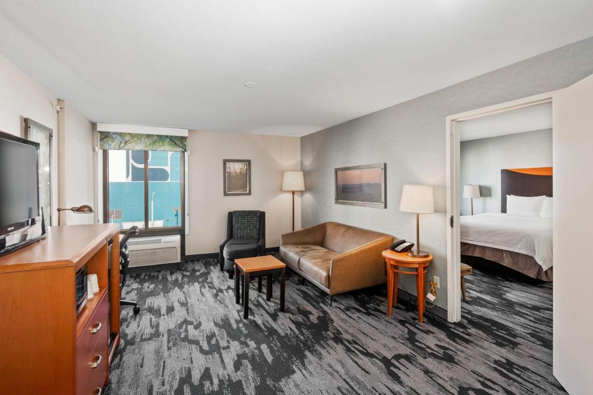 Fairfield Inn & Suites Anaheim Buena Park/Disney North - image 4