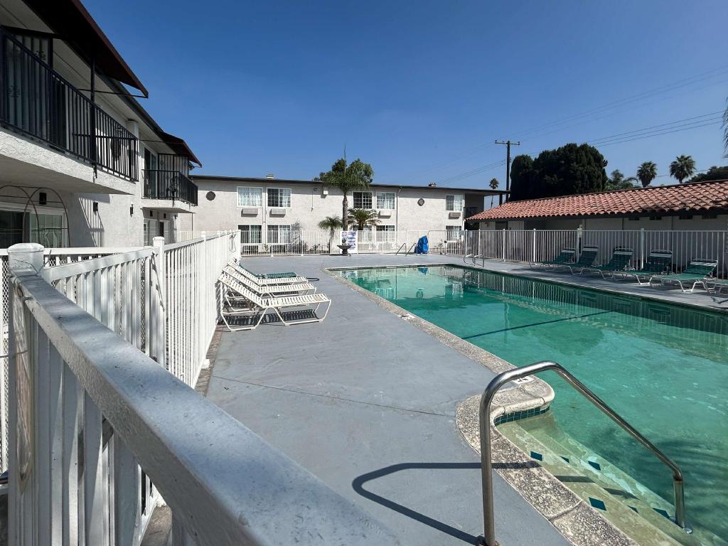 Rodeway Inn Near Maingate Knott's - main image