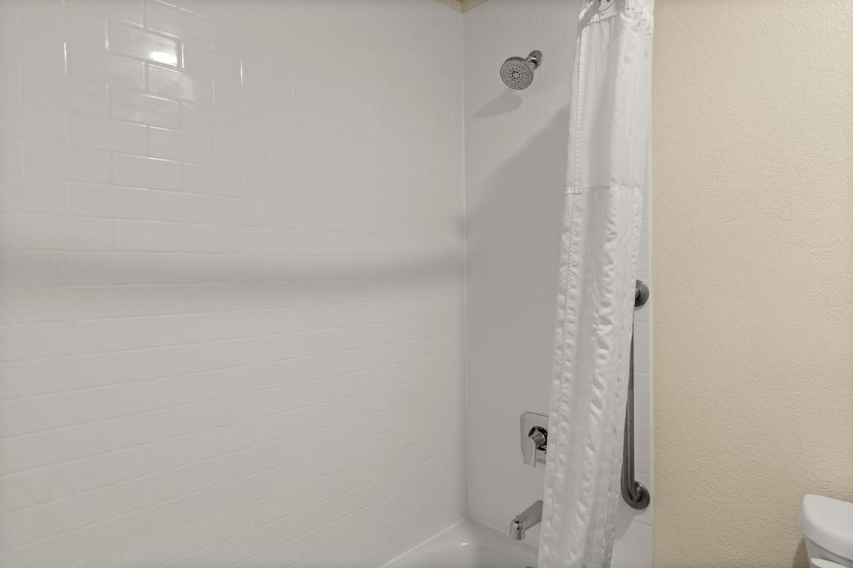 Good Nite Inn Buena Park - image 2