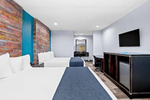 SureStay Hotel by Best Western Buena Park Anaheim - image 11