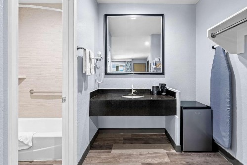 SureStay Hotel by Best Western Buena Park Anaheim - image 20