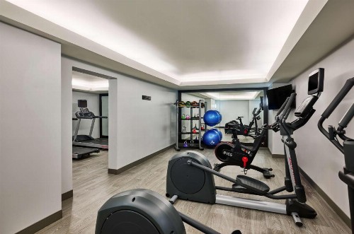 Holiday Inn Buena Park an IHG Hotel - image 18