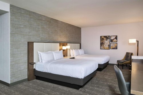 Holiday Inn Buena Park an IHG Hotel - image 24