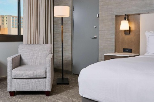 Holiday Inn Buena Park an IHG Hotel - image 32