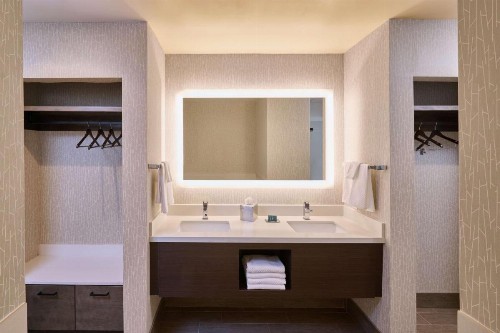 Holiday Inn Buena Park an IHG Hotel - image 36