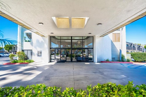 Quality Inn & Suites Buena Park Anaheim - image 11