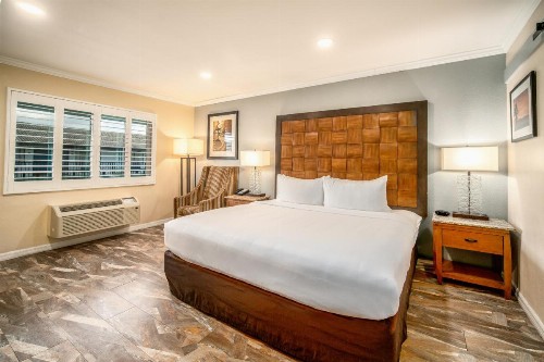 Quality Inn & Suites Buena Park Anaheim - image 22
