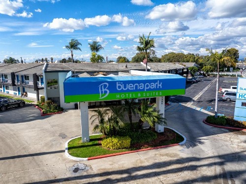 Quality Inn & Suites Buena Park Anaheim - image 39