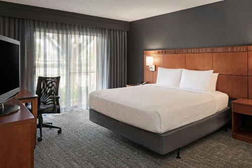 Courtyard Anaheim Buena Park - image 14