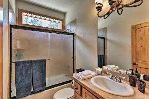 Pet-Friendly Buena Vista Home w/ Mtn Views! - image 1