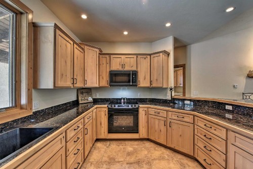 Pet-Friendly Buena Vista Home w/ Mtn Views! - image 10