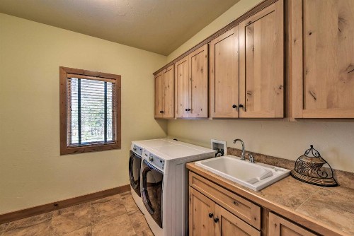 Pet-Friendly Buena Vista Home w/ Mtn Views! - image 3