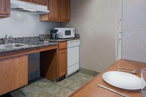 Homewood Suites by Hilton Buffalo-Amherst - image 29