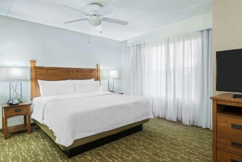 Homewood Suites by Hilton Buffalo-Amherst - image 30