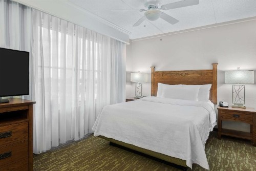 Homewood Suites by Hilton Buffalo-Amherst - image 33