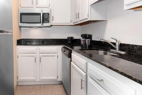 Homewood Suites by Hilton Buffalo/Airport - image 15