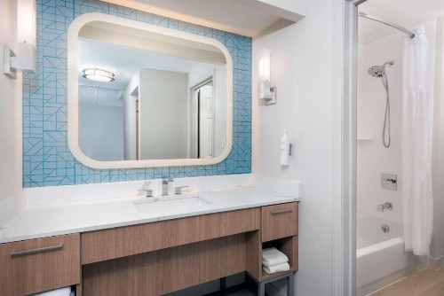 Homewood Suites by Hilton Buffalo/Airport - image 28