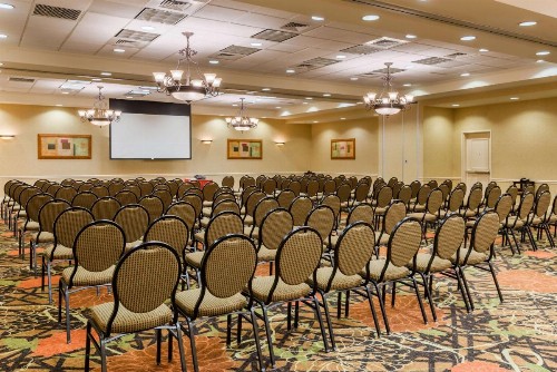 Hilton Garden Inn Buffalo Airport - image 5