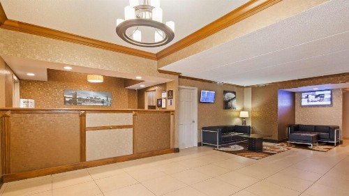 Best Western Inn Buffalo Airport - image 7