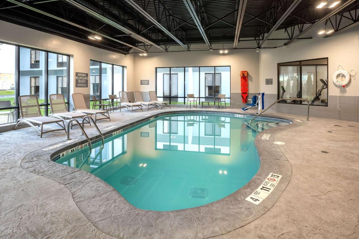 Days Hotel by Wyndham Buffalo Airport - image 5