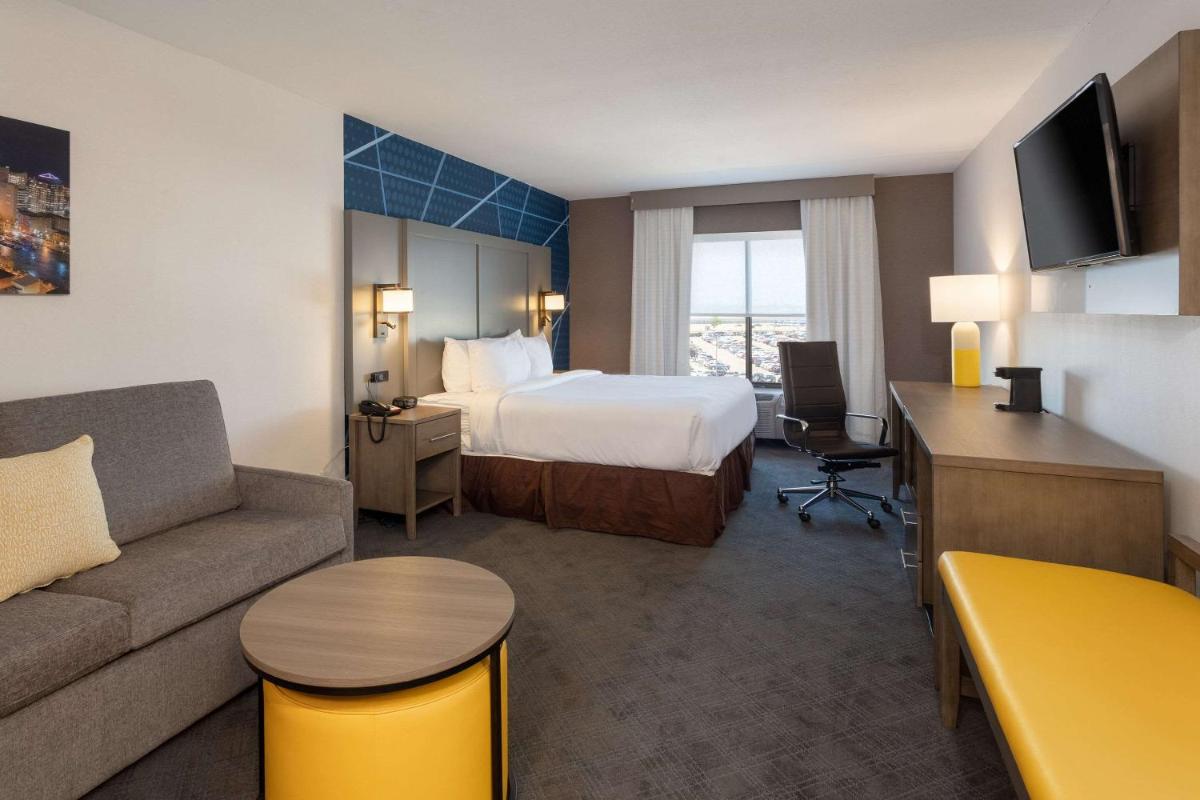 Days Hotel by Wyndham Buffalo Airport - image 6