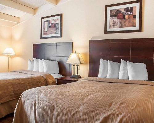 Quality Inn Buffalo Airport - image 15