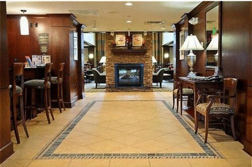 Hawthorn Suites by Wyndham Williamsville Buffalo Airport - image 17