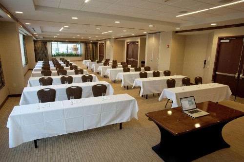 Embassy Suites Buffalo - image 31