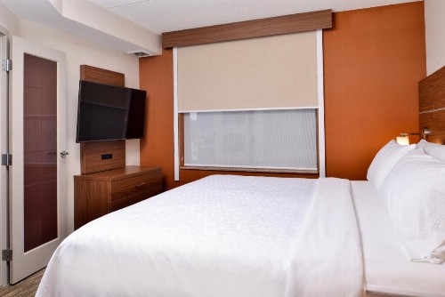 Holiday Inn Express & Suites Buffalo Downtown an IHG Hotel - image 23