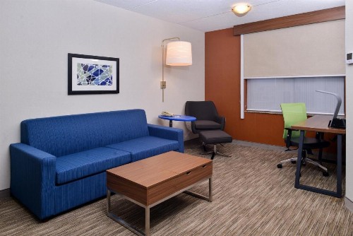 Holiday Inn Express & Suites Buffalo Downtown an IHG Hotel - image 25