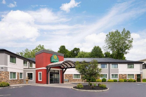La Quinta Inn by Wyndham Buffalo Airport