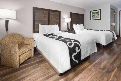 La Quinta Inn by Wyndham Buffalo Airport - image 18