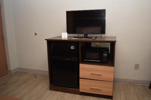 University Manor Inn - image 14