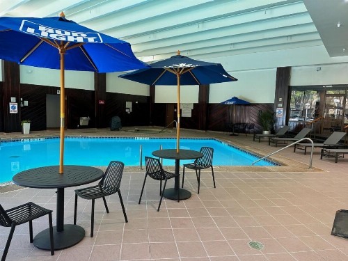 Buffalo Marriott Niagara - image 2