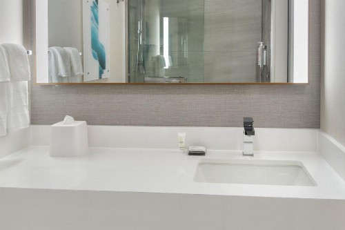 Buffalo Marriott Niagara - image 9